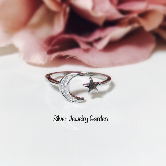 Moon and Stars Sterling Silver Ring - Picture 4 of 8